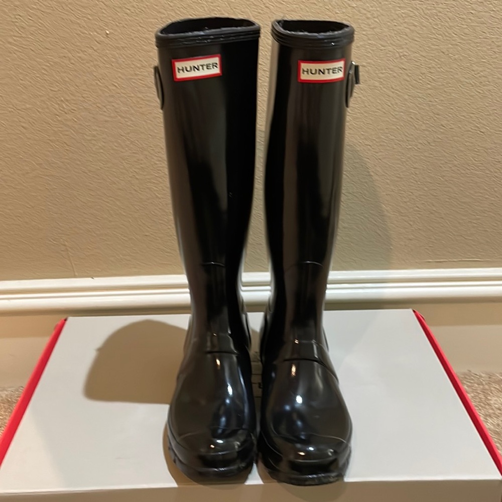 Hunter Black Gloss Tall Rain Boots